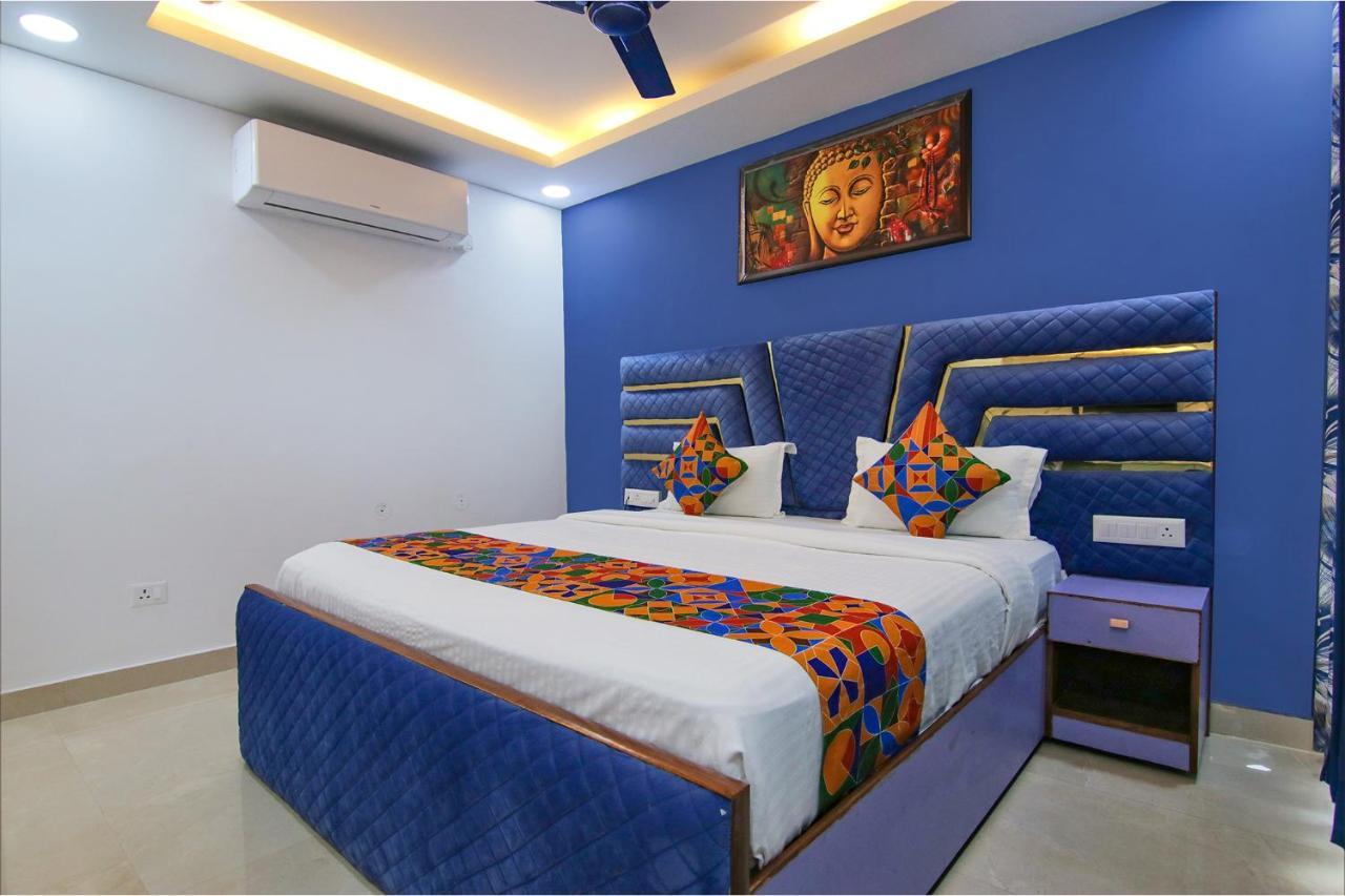 Fabhotel Satyam International Noida Exterior photo